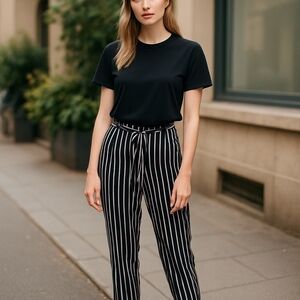 Mosaic & Co. Navy and White Striped Pants
